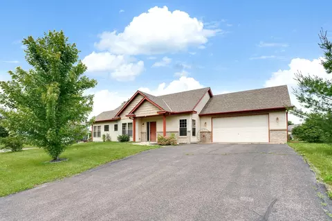 450 Highview Loop SE, Pine City, MN 55063