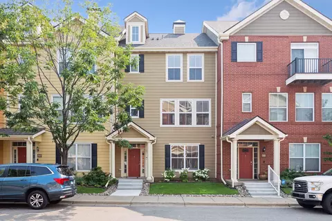 10254 Bleeker St, Woodbury, MN 55129