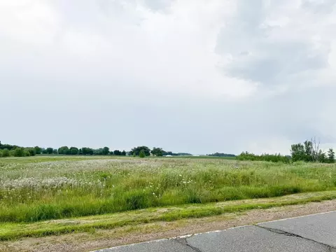000 Plotts Ave, Worthington, MN 56187
