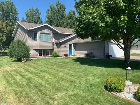 1269 3rd Ave NW, Valley City, ND 58072
