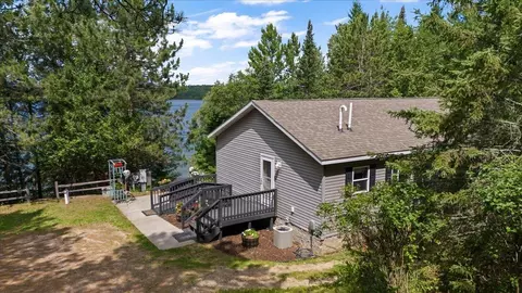 36271 Shoreview Dr, Grand Rapids, MN 55744