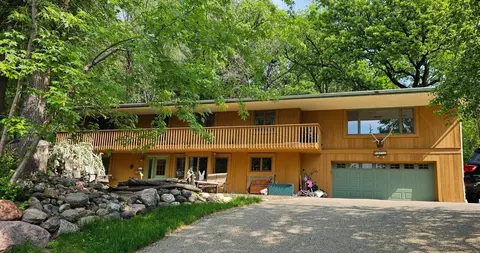 11657 Palmer Rd, Bloomington, MN 55437