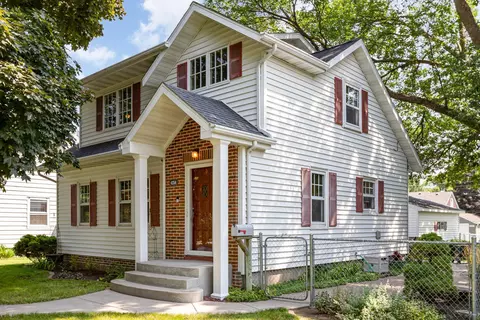 4256 Abbott Ave N, Robbinsdale, MN 55422