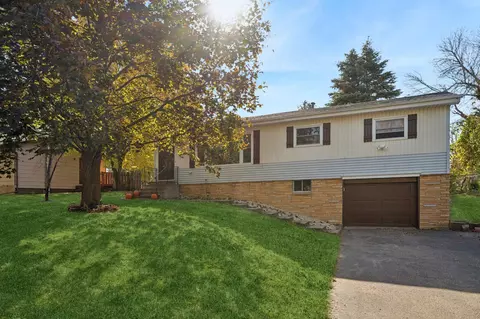 1040 128th Ave NE, Blaine, MN 55434