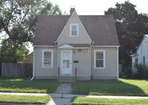 417 Ulstad Ave, Albert Lea, MN 56007