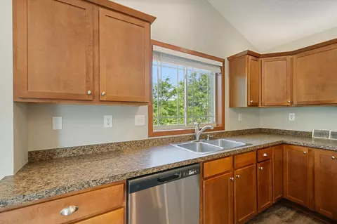 3002 Walden Dr, Chaska, MN 55318 photo 17