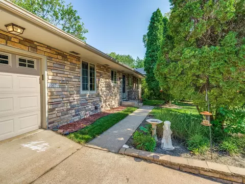 10179 Uplander St NW, Coon Rapids, MN 55433