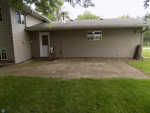 402 Ash Dr, Mooreton, ND 58061 photo 12