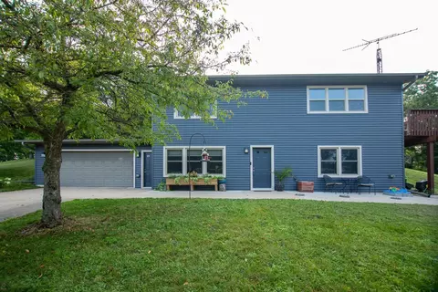 342 E 2nd St, Saint Charles, MN 55972