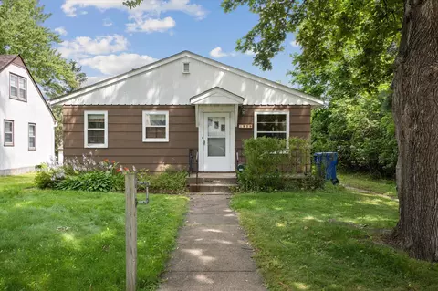 1979 Fremont Ave E, Saint Paul, MN 55119