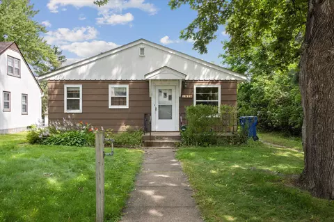 1979 Fremont Ave E, Saint Paul, MN 55119