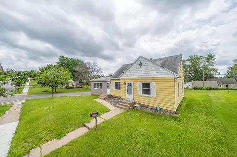 2196 4th St E, Saint Paul, MN 55119 photo 1