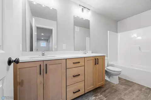 4720 Hampton Loop S, Moorhead, MN 56560 photo 24