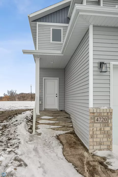 4720 Hampton Loop S, Moorhead, MN 56560 photo 3