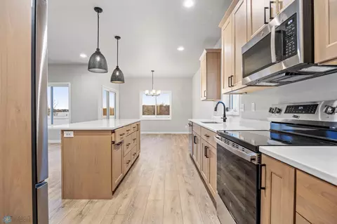 4720 Hampton Loop S, Moorhead, MN 56560 photo 10