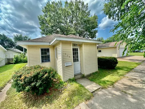 115 Hilbert St, Winona, MN 55987