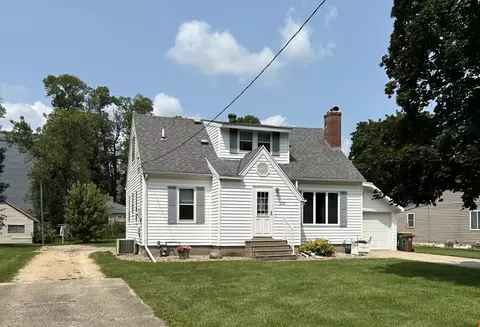 210 2nd St W, Hayward, MN 56043