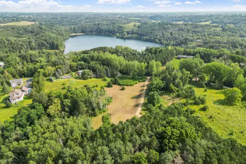 1280 Arrowood Trl, Hudson, WI 54016