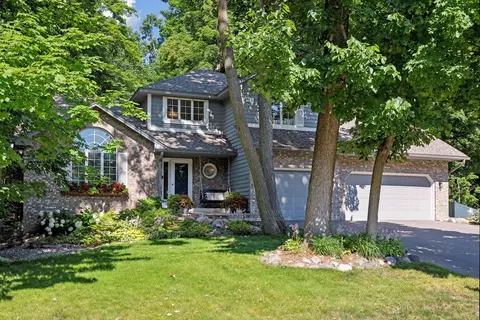 4805 Ithaca Ln N, Plymouth, MN 55446