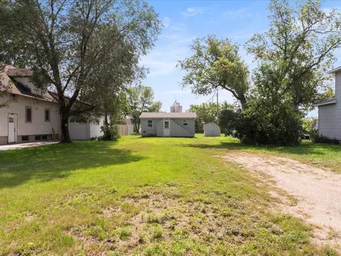 520 3rd St SE, Wadena, MN 56482