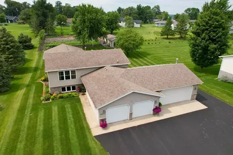 1308 Bridgeport Ln NW, Alexandria, MN 56308