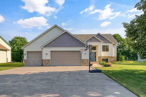 2561 223rd Ln NW, Oak Grove, MN 55011