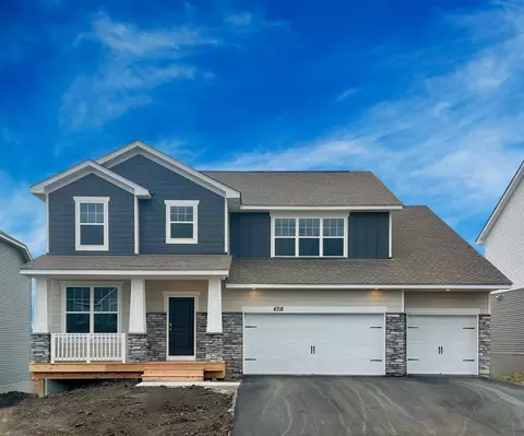 4718 Devonshire Ln, Chaska, MN 55318