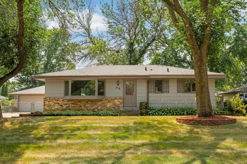918 Norwood Ave, Anoka, MN 55303