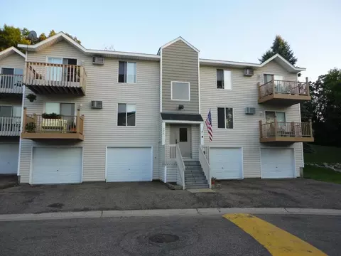 926 Wescott Trl, Eagan, MN 55123