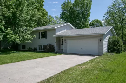 107 Douglas Ave N, Braham, MN 55006