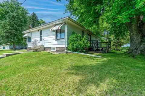 206 E 1st St, Delavan, MN 56023 photo 16