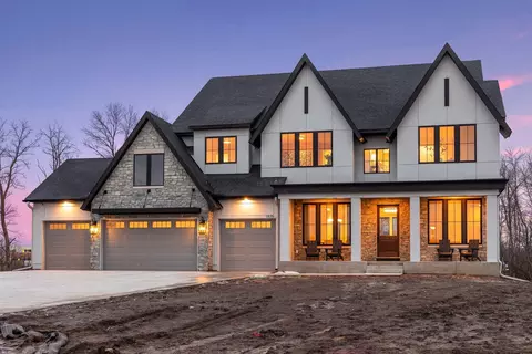 1975 Leaping Deer Cir, Medina, MN 55340