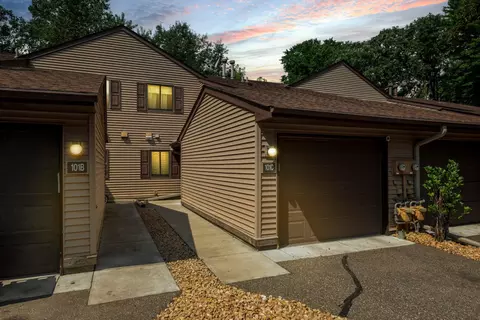 101 South Dr # C, Circle Pines, MN 55014