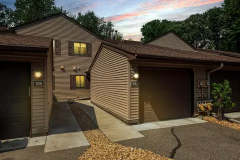 101 South Dr # C, Circle Pines, MN 55014