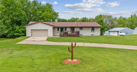 9731 Dodd Rd, Kilkenny, MN 56052