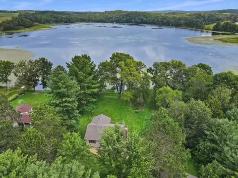 2347 Big Lake Ave, Eureka, WI 54024
