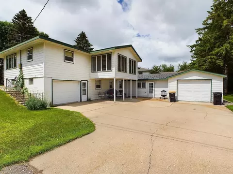 201 Wollan St, Starbuck, MN 56381