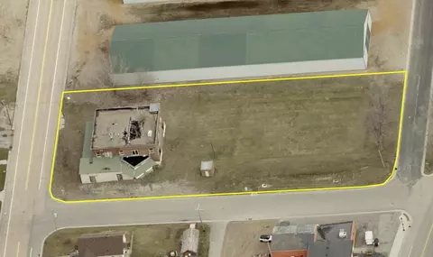 11 5th St NW # X, Mayer, MN 55360