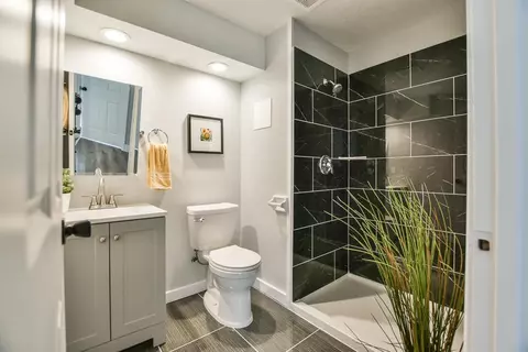1118 Knox Ave N, Minneapolis, MN 55411 photo 11