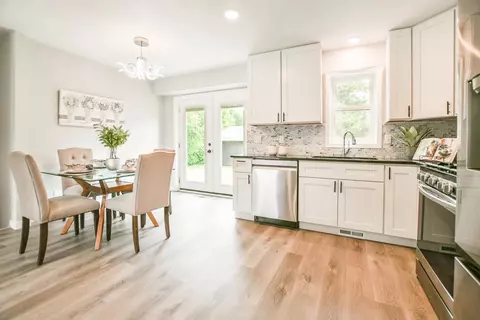 1118 Knox Ave N, Minneapolis, MN 55411 photo 5