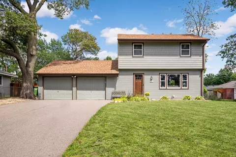 367 104th Ln NE, Blaine, MN 55434