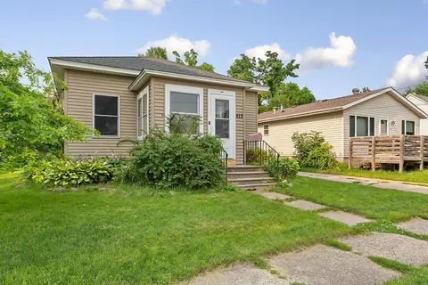 513 8th Ave SE, Waseca, MN 56093 photo 2