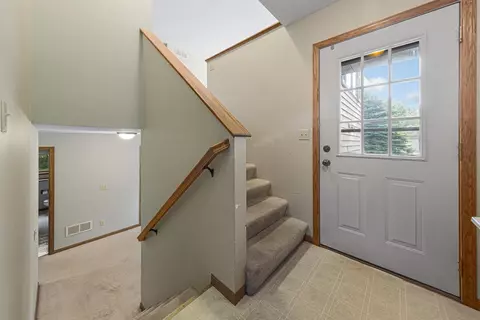 924 Menk Dr, Saint Peter, MN 56082 photo 3
