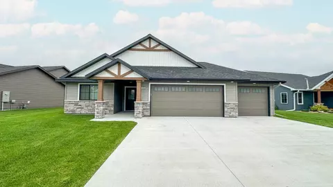 2353 40th Ave S, Saint Cloud, MN 56301