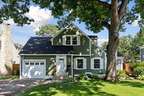 5325 Kellogg Ave, Edina, MN 55424