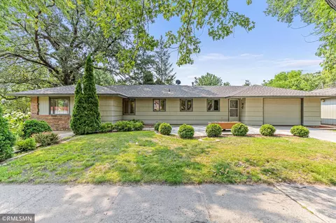 701 3rd St S, Princeton, MN 55371