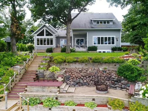 6763 Oakridge Ln NW, Alexandria, MN 56308