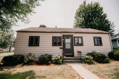 2018 1st Ave SE, Austin, MN 55912