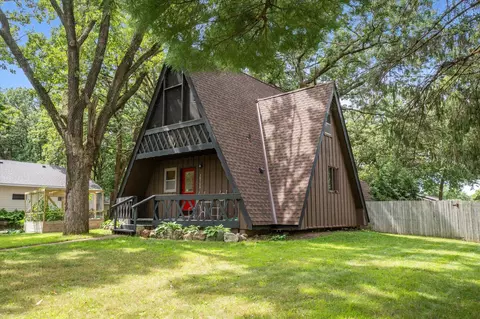 38566 Branch Ave, North Branch, MN 55056