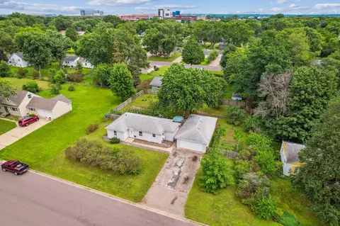 8525 14th Ave S, Bloomington, MN 55425